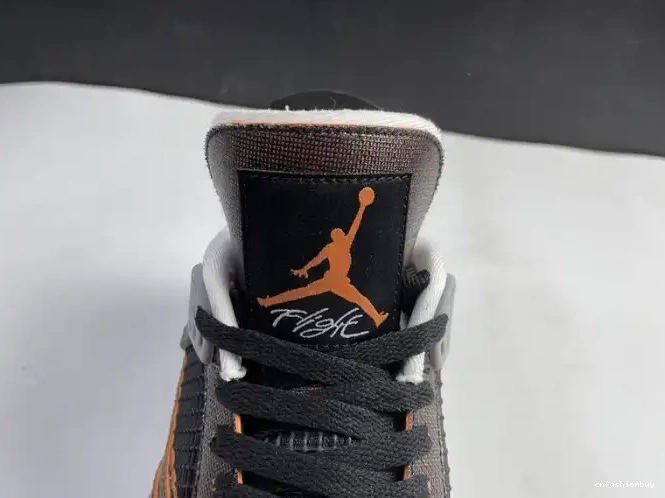 (W) 4 Air Starfish CW7183-100 Retro Jordan 0706